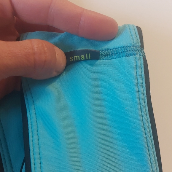 FlipBelt Classic Running Belt Size S Teal - Picture 5 of 8